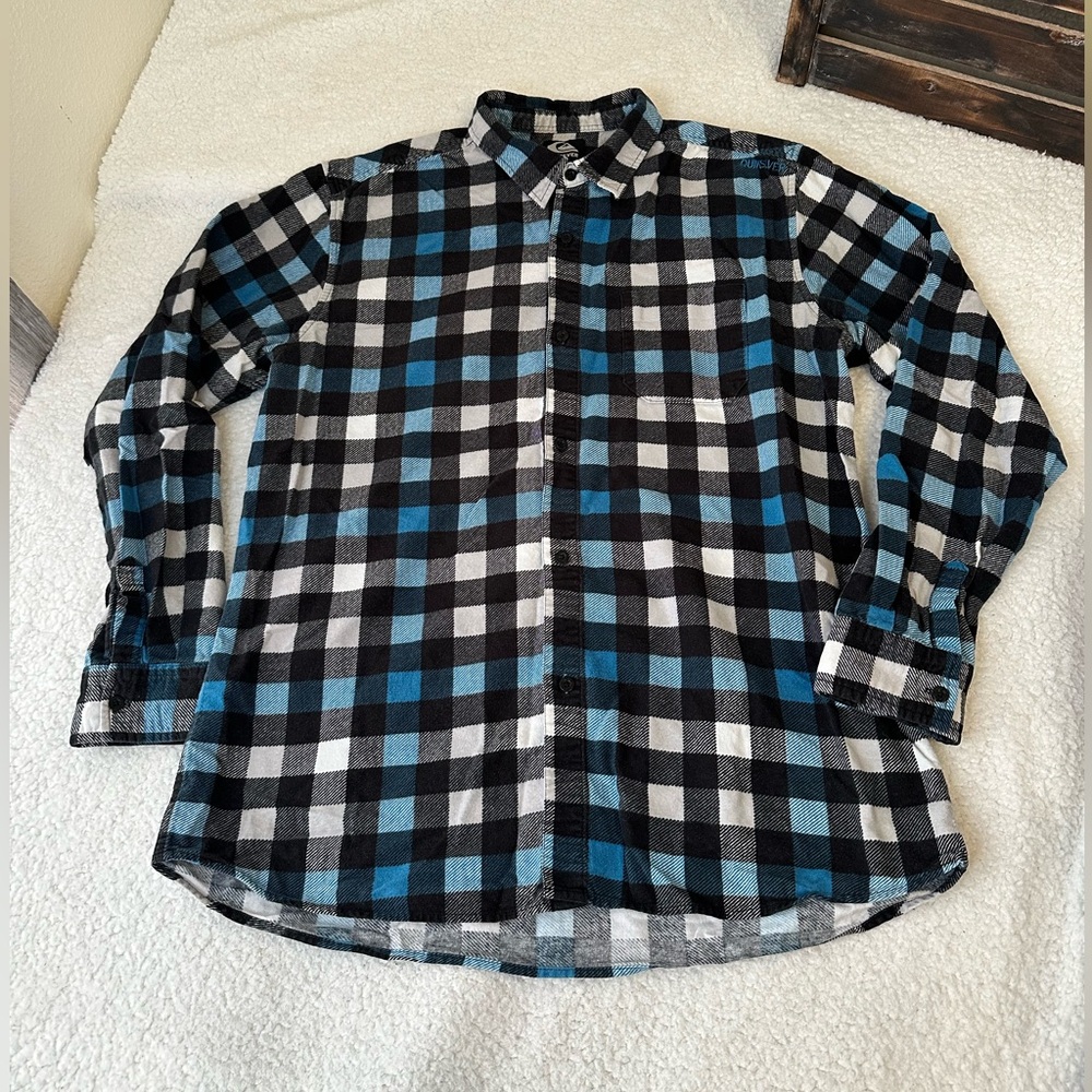 Quicksilver button down long sleeve flannel